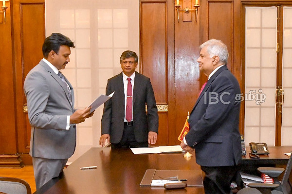 கிழக்கு மாகாணத்தில் கரிசனையை ஏற்படுத்திய தமிழர் | Enthil Thondaman Governor Of The Eastern Province