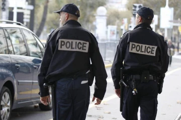 பாரிஸில்  மகனொருவரால் தாய்க்கு நேர்ந்த கொடூரம்