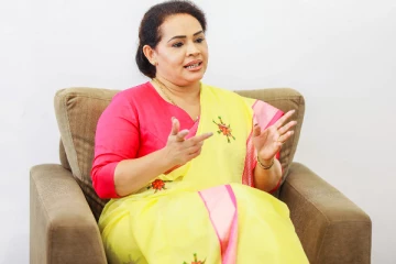 டயானா கமகேவின் திருமணமும் பொய்யானது!