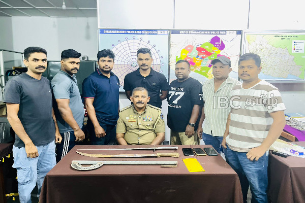 யாழ்ப்பாணத்தில் வாளுடன் சிக்கிய இளைஞன் | Youth Arrested With Sword In Jaffna
