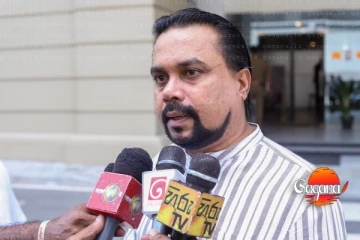 පොලීසියට එන්න කිව්වෙ නෑ ගගා මතුරපු විමල් ලැජ්ජාව පැත්තක දාලා පොලිසියෙන් කරපු ඉල්ලීම