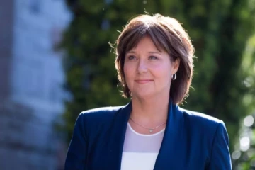 கனடிய பிரதமர் பதவியை குறி வைக்கும் பெண் அரசியல்வாதி