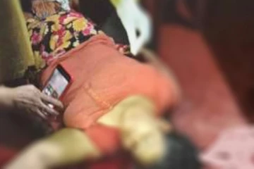 තිදරු මවගේ හිසට වෙඩි තබා මරාදැමීම පිටුපස, ඇමැති නිලධාරිනියක් ලු...සම්පූර්ණ විස්තරය මෙන්න.