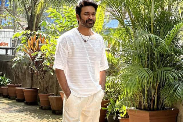 நான் நம்புன பொண்ணுங்க என்னை குழில தள்ளிட்டாங்க...புலம்பும் தனுஷ் - தமிழ்நாடு