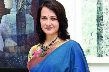 80களின் முன்னணி நாயகி அமலாவின் கணவர் மற்றும் மகனை பார்த்தீர்களா?