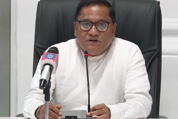 விதிமுறைகளை மீறி அல்குர்ஆன் இறக்குமதி; அரசாங்கம் அதிரடி நடவடிக்கை ! | Quran Imported In Violation Of Regulations Return விதிமுறைகளை மீறி அல்குர்ஆன் இறக்குமதி; அரசாங்கம் அதிரடி நடவடிக்கை ! | Quran Imported In Violation Of Regulations Return