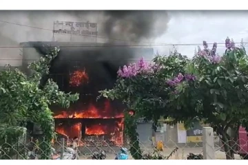 தனியார் மருத்துவமனையில் பயங்கர தீ விபத்து -  10 பேர் உயிரிழப்பு..!