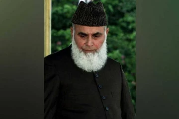 பாகிஸ்தான் முன்னாள் அதிபர்  இன்று காலமானார்