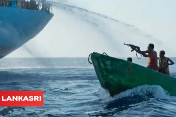 நடுக்கடலில் எண்ணெய் கப்பல் மீது தாக்குதல்! யார் அந்த மர்ம நபர்கள்? வெளியான பரபரப்பு தகவல்