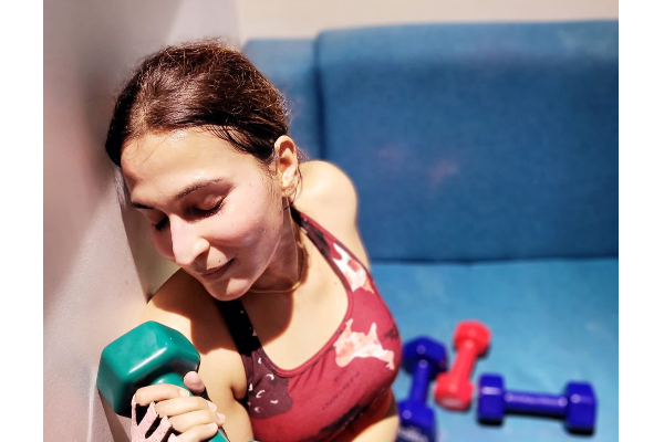 விவாகரத்து தொடர்ந்து  "ஒரு மாதத்திற்கு பிறகு மீண்டும்" - புகைப்படத்துடன் ஐஸ்வர்யா ரஜினிகாந்த் வெளியிட்ட பதிவு.. | Aishwarya Posted Photo Of Wo