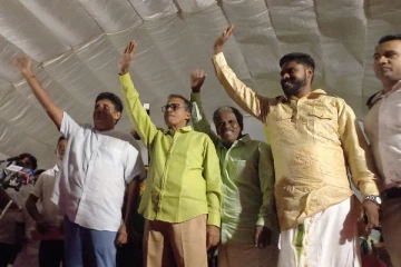 தமிழ் மக்களை ஏமாற்றும் சஜித் அணி - வீடு வழங்குவதாக கூட்டத்துக்கு அழைக்கப்படும் மக்கள்