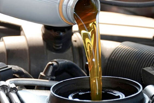மசகு எண்ணெய்யின் விலை வீழ்ச்சி | Fall In The Price Of Lubricants