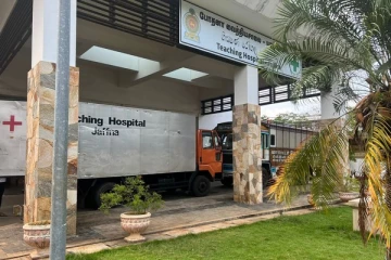 யாழ் வைத்தியசாலையில் பரபரப்பை ஏற்படுத்திய நபர்; அதிரடியாக கைது!