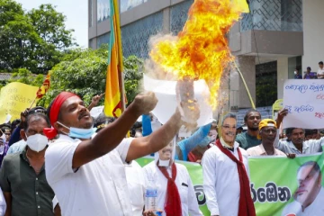 5 நாட்களில் கொழும்பிற்குள் நுழையவுள்ள மிகப்பெரிய குழு (Video)