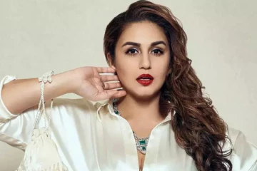 வலிமை பட ஹீரோயினா இது..! போட்டோஷூட்டிற்கு எப்படி போஸ் கொடுத்துள்ளார் பாருங்க