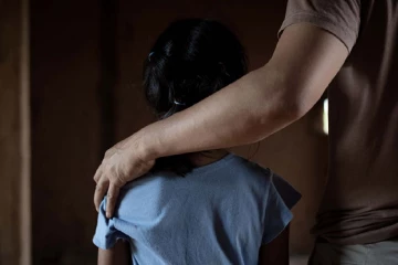 மூன்று பிள்ளைகளின் தந்தையால் 10 வயது சிறுமி துஸ்பிரயோகம்