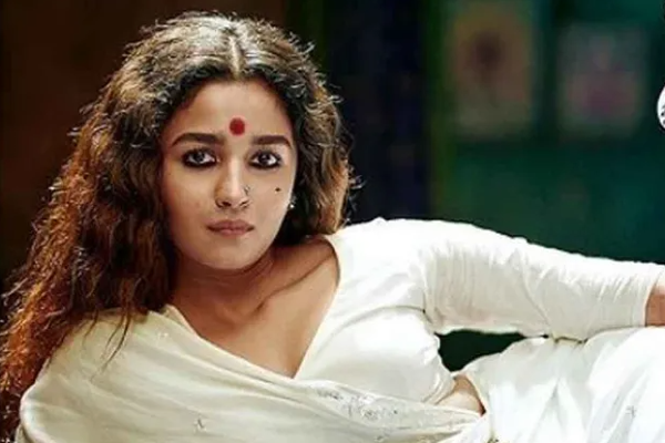 ஹாலிவுட் திரையுலகில் அறிமுகம் ஆகும் நடிகை ஆலியா பட்.. ரசிகர்கள் கொண்டாட்டம் | Alia Butt To Do First Movie In Hollywood