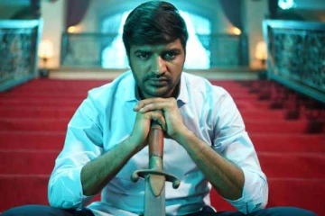 செம ஹிட்டடித்த கான்ஜுரிங் கண்ணப்பன்- இயக்குனருக்கு பரிசு கொடுத்த சதீஷ், என்ன தெரியுமா?