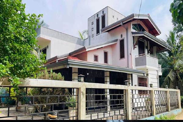 சிறையிலுள்ள முக்கிய புள்ளியின் இருநூறு மில்லியன் ரூபாய் மதிப்புள்ள வீடு பறிமுதல் | Deegala Samans Multi Crore House Seized