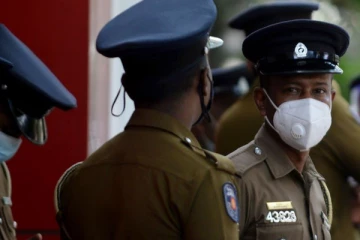 வீட்டில் வறுமை; கடிதம் எழுதிவைத்து மாயமான 15 வயது சிறுமி