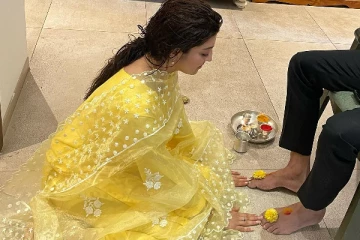 கணவருக்கு பாத பூஜை செய்த சூர்யா படநடிகை! ட்ரோல் பண்ணா கவலையில்லை