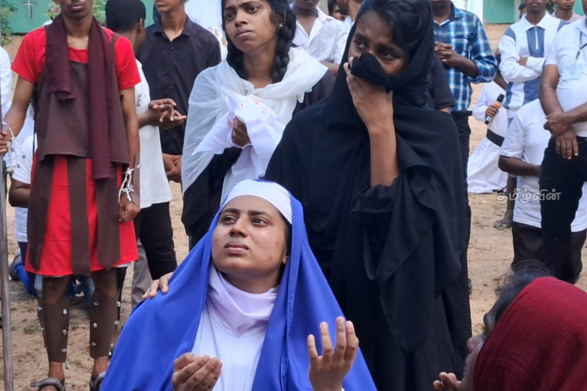 புனித வெள்ளியை முன்னிட்டு தமிழர் பகுதியில் சிலுவைப்பாதை வழிபாடுகள் | Stations Of The Cross On Good Friday