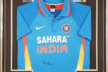 கோலி கையெழுத்திட்ட ஜெர்சி.. விலை இவ்வளவா?