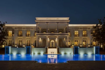 தாஜ்மஹாலையெல்லாம் ஓரம் கட்டிய உலகின் விலையுயர்ந்த பங்களா - விலை தெரியுமா?