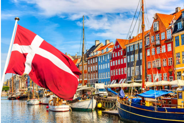 பிரித்தானிய புலம்பெயர் கொள்கையில் கடுமையான விதிகள்.. எடுக்கப்படவுள்ள திடீர் தீர்மானம் | Denmark Style Immigration In United Kingdom