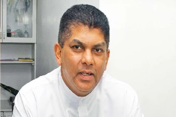 லொஹான் ரத்வத்தவினால் மிரட்டப்பட்ட தமிழ் அரசியல் கைதி யார்? வெளியானது விபரம்