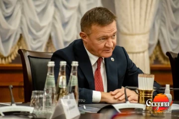 ධුරයෙන් නෙරපූවා කියලා ප්‍රවාහන ඇමති සිය දිවි නසා ගෙන