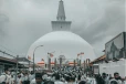 පොසොන් වඳින්න අනුරාධපුරේ යන අයට පොලිසියෙන් විශේෂ නිවේදනයක්