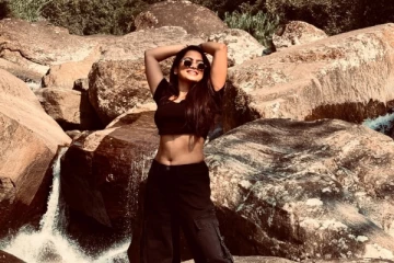 இலங்கையில் விஜய் டிவி சீரியல் நடிகை.. வெளிவந்த கிளாமர் புகைப்படங்கள்