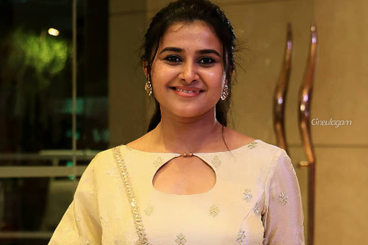 பாண்டியன் ஸ்டோர்ஸ் 2 சீரியலில் ராஜியாக நடிக்கும் ஷாலினியின் சம்பளம் எவ்வளவு தெரியுமா? | Pandian Stores 2 Serial Shalini Salary Details