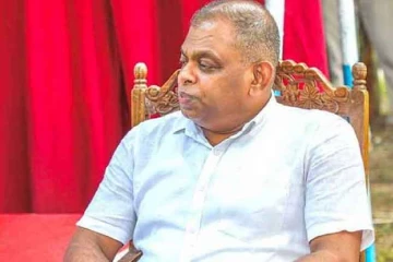 දේශබන්දු තෙන්නකෝන්ට ශ්‍රේෂ්ඨාධිකරණයෙන් දැඩි තීන්දුවක්
