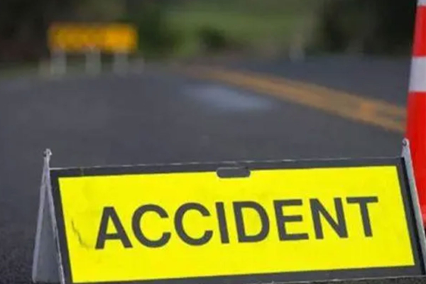 காற்றாலை ஏற்றிச் சென்ற வாகனம் கவிழ்ந்து விபத்து | Accident Vehicle Carrying Wind Turbine Overturns