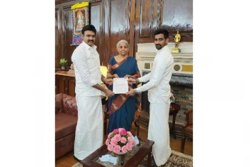 இலங்கையின் முக்கிய அரசியல் கட்சிக்கு இந்திய நிதியமைச்சர் அளித்த உறுதிமொழி (படங்கள்)