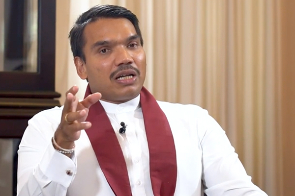 அரசுக்கு ஆதரவாக சபையில் குரல் கொடுத்த நாமல் எம்.பி | Namal Says Fought Against Ltte Not Against Tamils அரசுக்கு ஆதரவாக சபையில் குரல் கொடுத்த நாமல் எம்.பி | Namal Says Fought Against Ltte Not Against Tamils