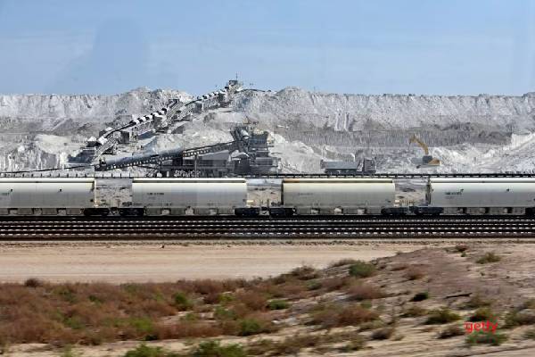 2.5 டிரில்லியன் டொலர் மதிப்புள்ள கனிம வளங்கள் இருப்பதாக அறிவித்த வளைகுடா நாடொன்று | Saudi Trillion Dollar Mineral Reserves 2.5 டிரில்லியன் டொலர் மதிப்புள்ள கனிம வளங்கள் இருப்பதாக அறிவித்த வளைகுடா நாடொன்று | Saudi Trillion Dollar Mineral Reserves