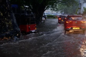 சீரற்ற வானிலையால் 12 உயிரிழப்பு; 10,311 பேர் பாதிப்பு!