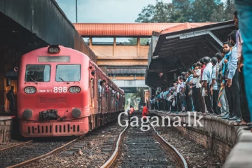 දුම්රිය සේවකයන් අද තීරණාත්මක සාකච්ඡාවක..