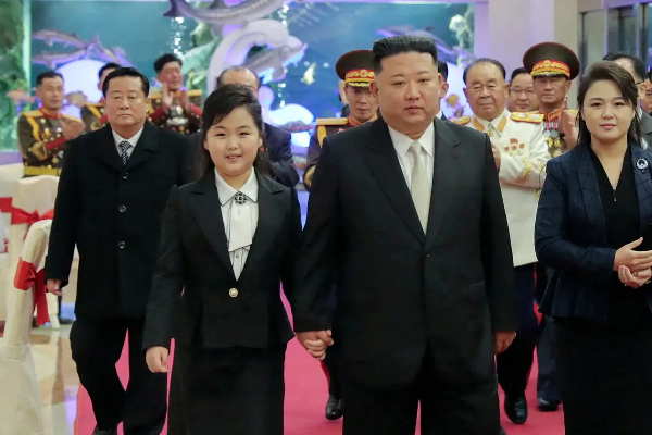வட கொரியாவில் சாமான்யர்களுக்கு புதிய தடை | North Korea Bans Girls Name Kim Jong Un S Daughter