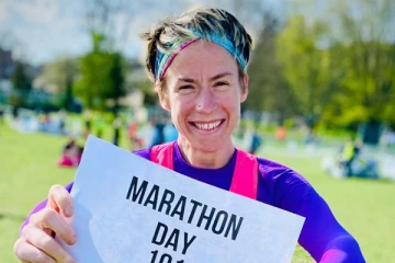 106 நாட்களில் 106 முறை மாரத்தான் ஓடிய பிரித்தானிய பெண்! புதிய கின்னஸ் உலக சாதனை