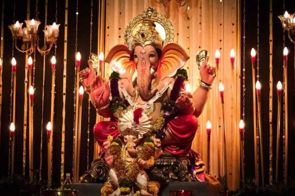 விநாயகர் சதுர்த்தியில் இவரை பார்க்காதீங்க..