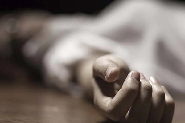 யாழில் யுவதியின் விபரீத முடிவால் கலங்கும் குடும்பம் | The Young Woman Who Hanged Herself In Jaffna யாழில் யுவதியின் விபரீத முடிவால் கலங்கும் குடும்பம் | The Young Woman Who Hanged Herself In Jaffna