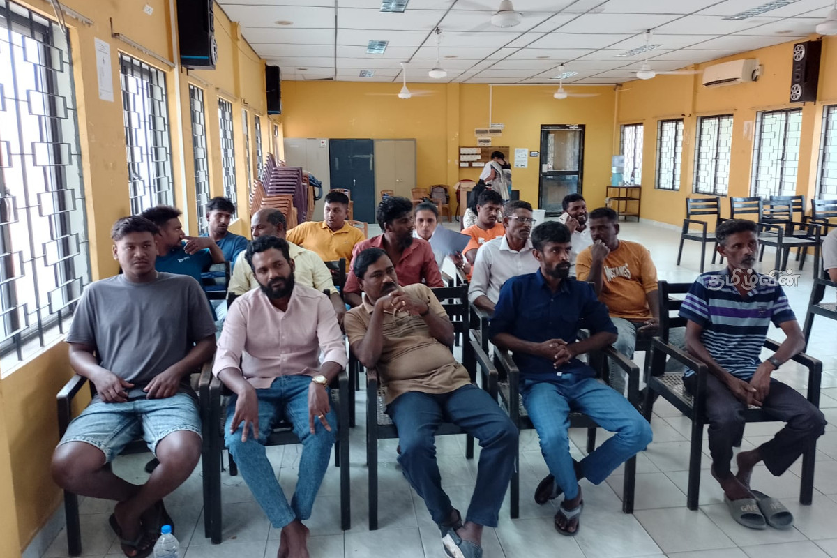 இலங்கை கடற்றொழிலாளர் மீது தாக்குதல்! மோதலை தூண்டிவிடும் செயல்பாடு என கண்டனம்.. | Attack Srilankan Fisherman Conflict From 2 Countr