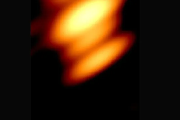 முதல் முறையாக 2 கருந்துளைகள்... - இந்திய வானியலாளர்கள் படைத்த சாதனை | Astronomers Capture 1St Binary Black Holes Image