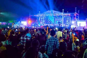 ஹரிகரனின் இசை நிகழ்ச்சியில் கலவரம் ; வைரலாகி வரும் காணெளி