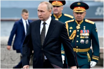 புடினுக்கு மாற்றாக ஜனாதிபதியாக துடிக்கும் ரஷ்ய அதிகாரிகள்: உளவுத்துறை தலைவர் தகவல்