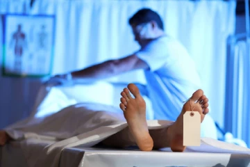 78 வயது பாட்டியை தகாத முறைக்கு உட்படுத்திய 17 வயது மாணவன் : பொலிஸார் விசாரணை